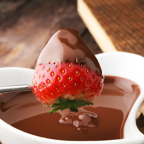 Healthy Chocolate Dip With Strawberries